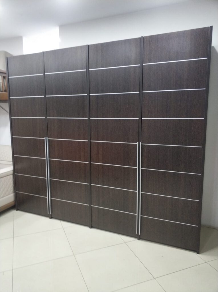 6 KAPILI MDF GARDROP