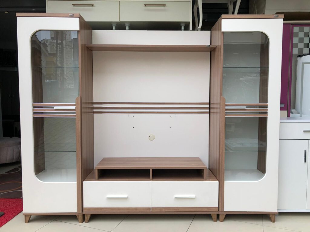 İKİNCİ EL RAFLI TV ÜNİTESİ