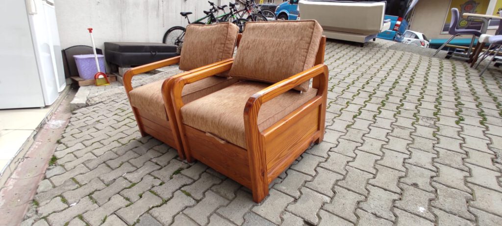 AHŞAP SANDIKLI BERJER TAKIMI