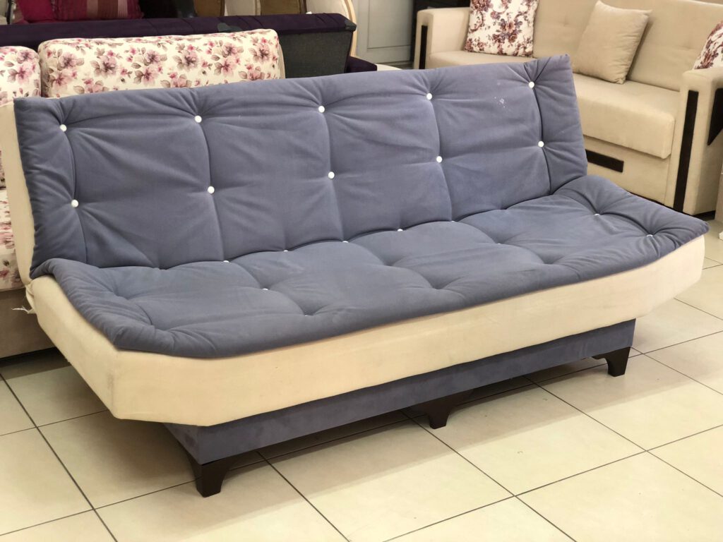 İKİNCİ EL MAVİ SPOR ÇEKYAT