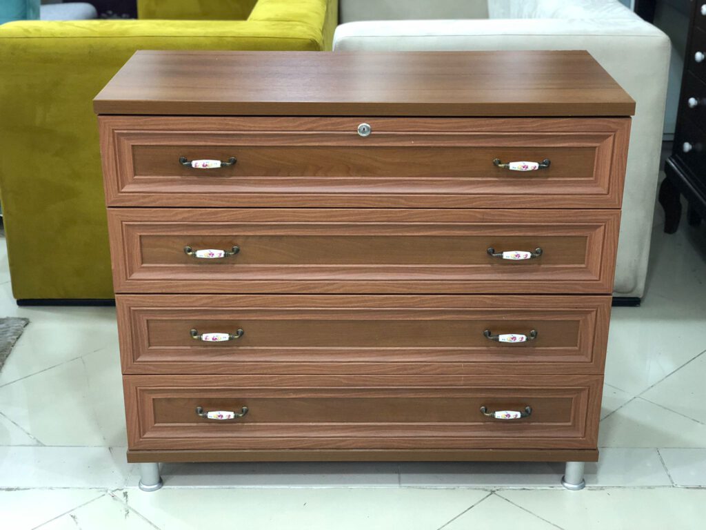 İkinci El Dört Çekmeceli Şifonyer