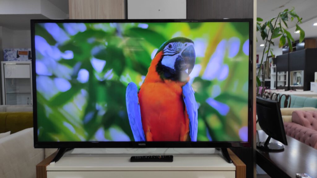 VESTEL 127 EKRAN SMART TV