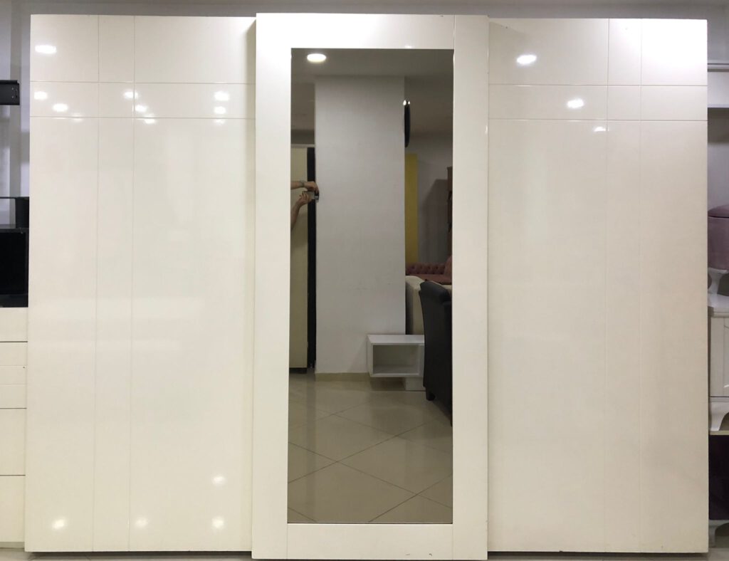 MDF GENİŞ İKİNCİ EL GARDIROP